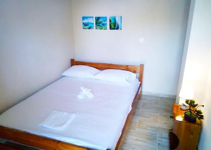 Leonidas Greecefiloxenia Lefókasztro