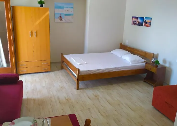 Leonidas Greecefiloxenia Apartmanhotel