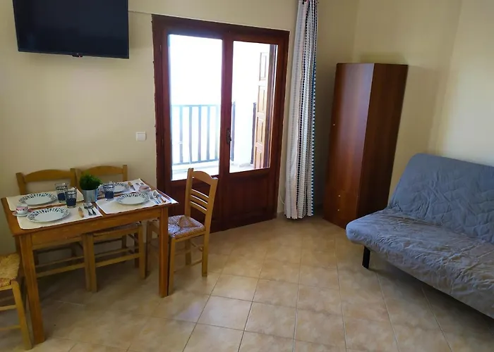 Leonidas Greecefiloxenia Apartmanhotel Lefókasztro