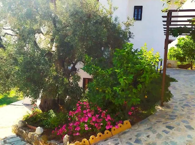 Apartmanhotel Leonidas Greecefiloxenia Lefókasztro