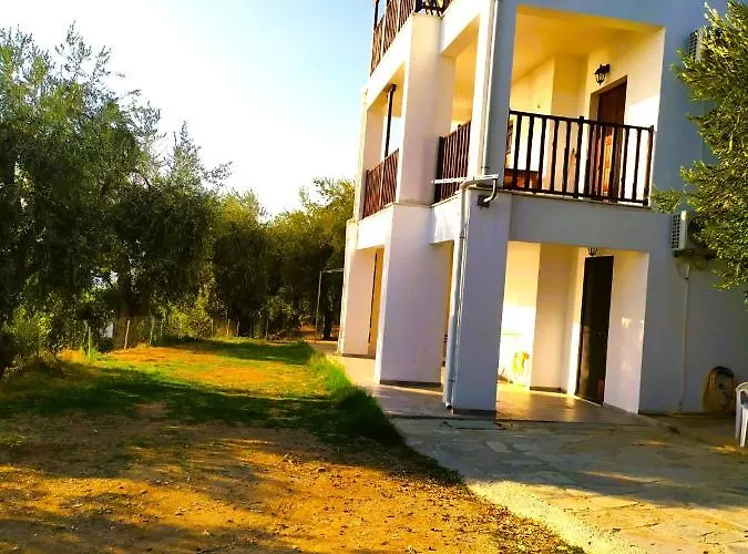 Leonidas Greecefiloxenia Apartmanhotel 4*