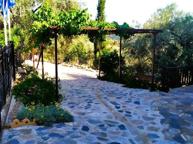 Leonidas Greecefiloxenia Lefókasztro