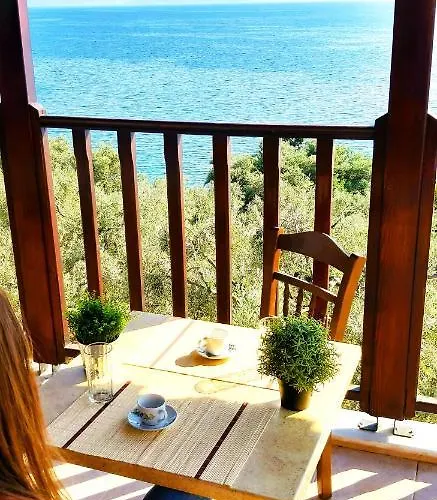 Apartmanhotel Leonidas Greecefiloxenia 4*