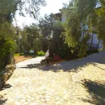 Leonidas Greecefiloxenia 4*