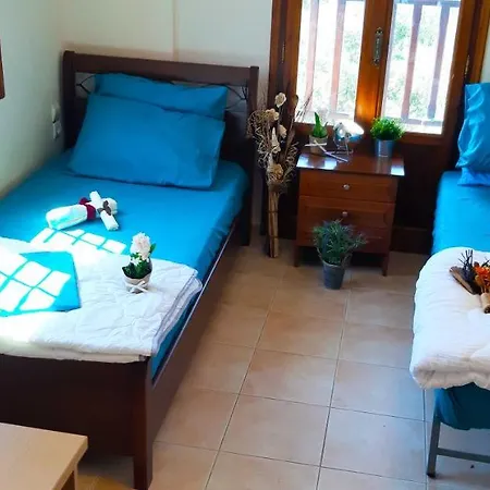 Leonidas Greecefiloxenia Apartmanhotel 4*