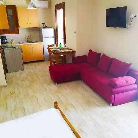 Lejlighedshotel Leonidas Greecefiloxenia 4*